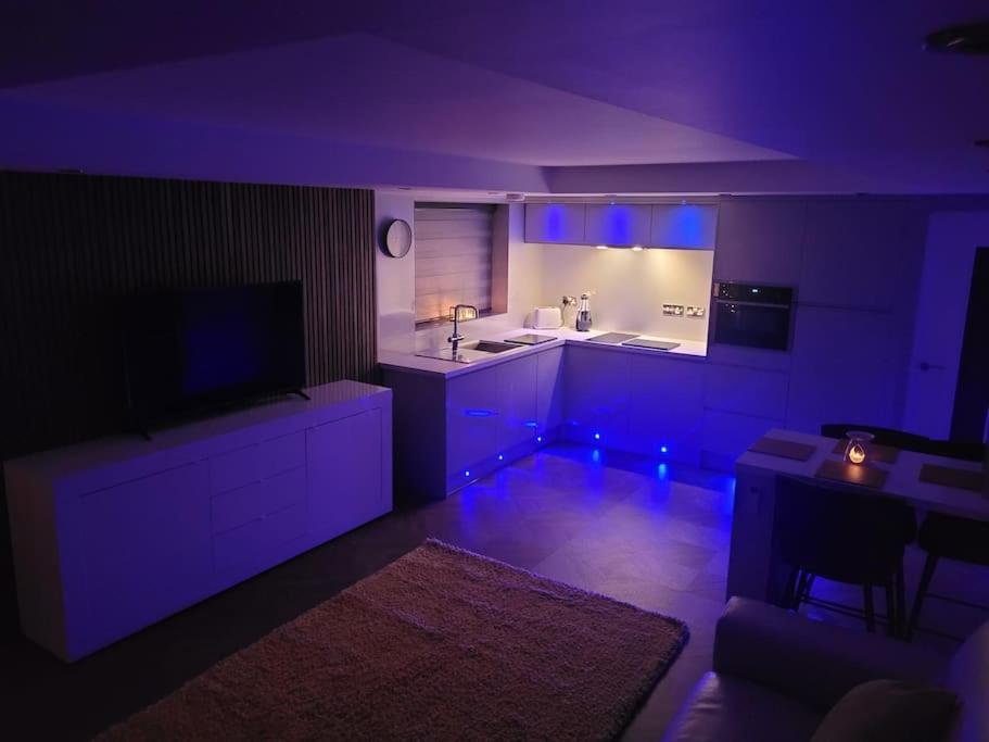Sister'S Studio Llanelli Dış mekan fotoğraf